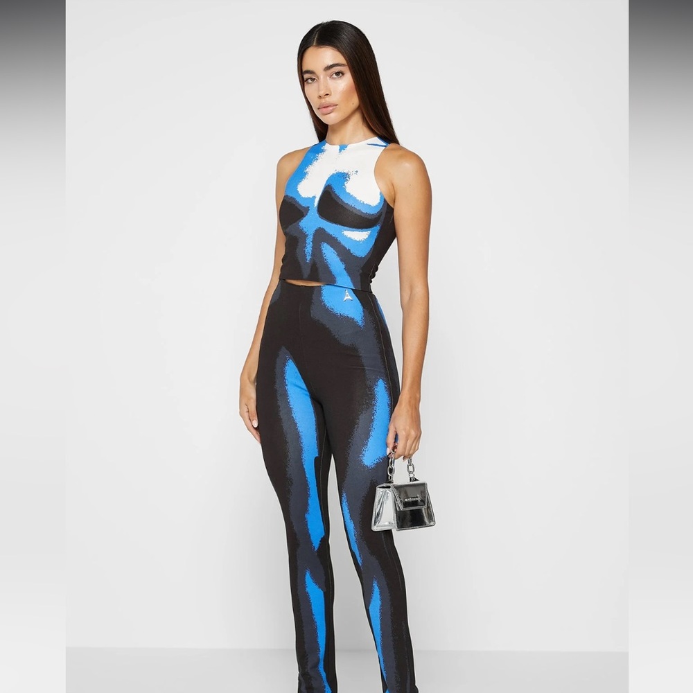 BODY PRINT RACER TOP & BOTTOM- WHITE/BLUE